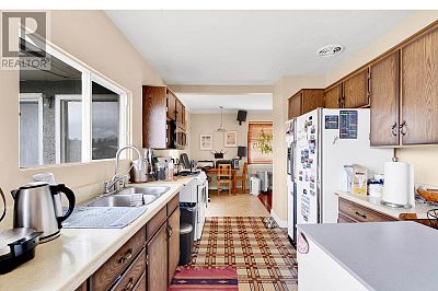 5028 Elliott Avenue Lot# 5 Peachland Photo 12