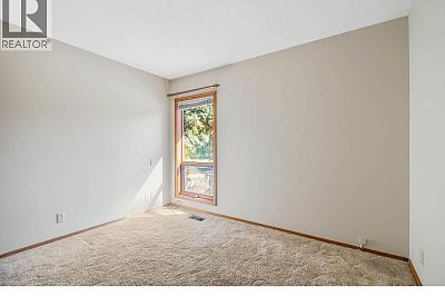 4977 Elliott Avenue Peachland Photo 36