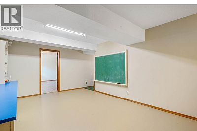 4977 Elliott Avenue Peachland Photo 42