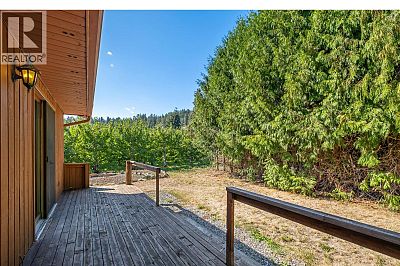 4977 Elliott Avenue Peachland Photo 53